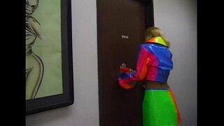 Մետրոյի Փակված է եւ ինձ - տեսարան 1