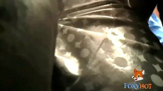 Mostrando a bunda no submundo metro na rua e em público